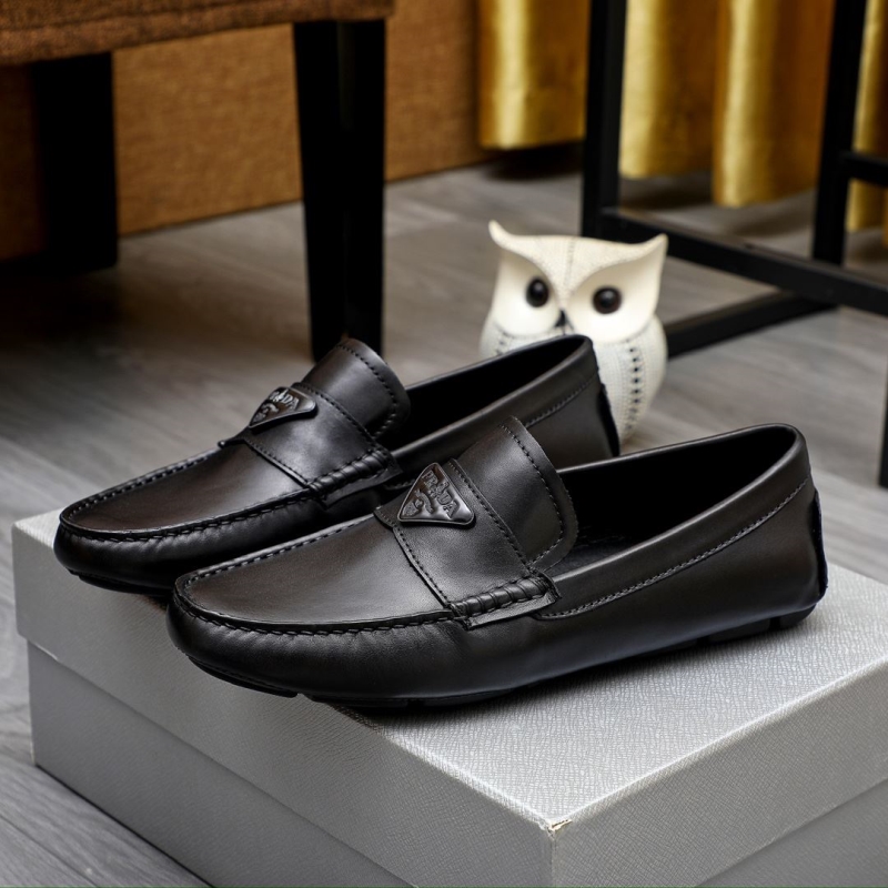 Pra*a leather shoes
